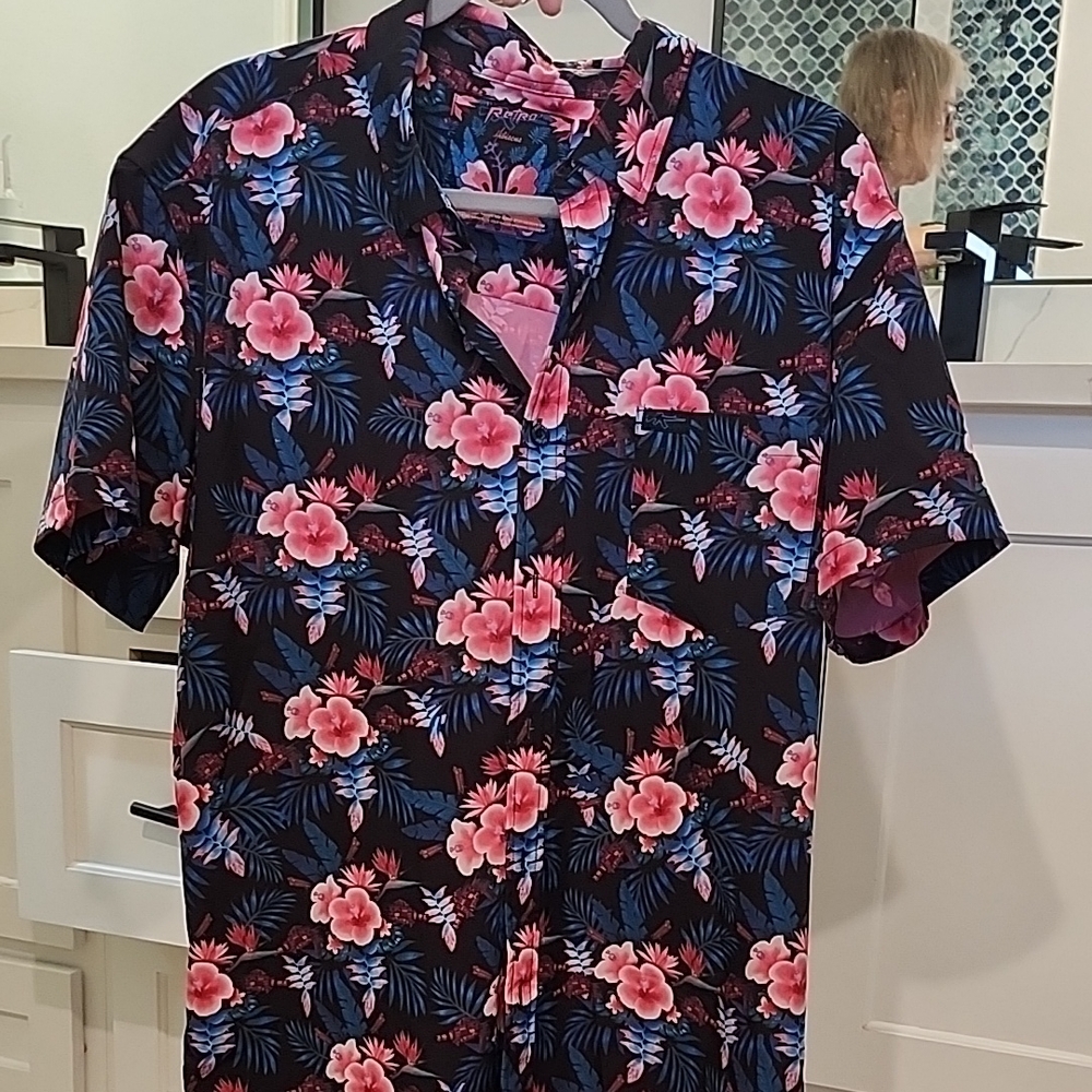 Retro Rifle Vibrant Floral Men's Shirt